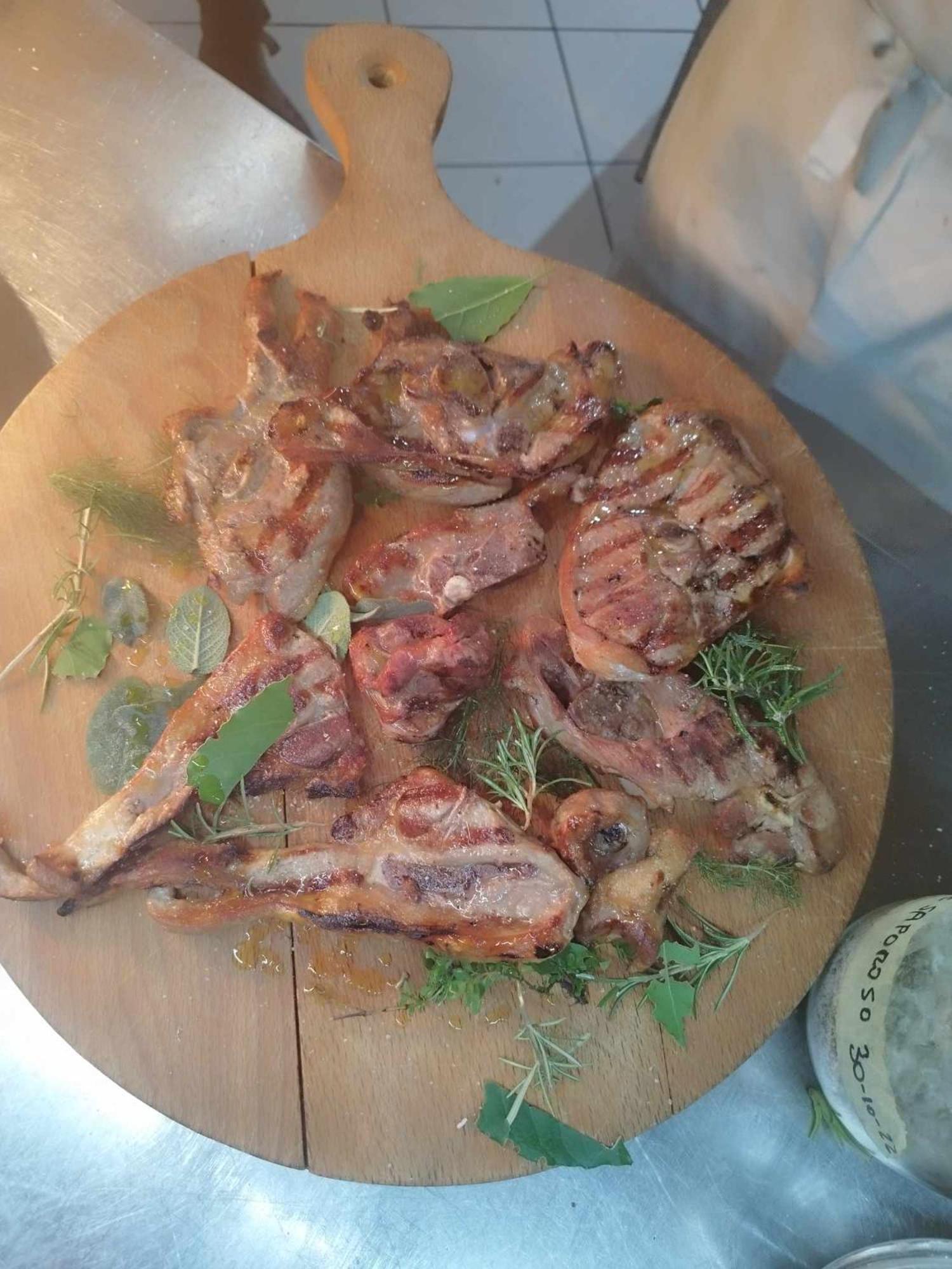 Hotel Pineta Ristorante Country House In Fabriano Campodonico  ภายนอก รูปภาพ